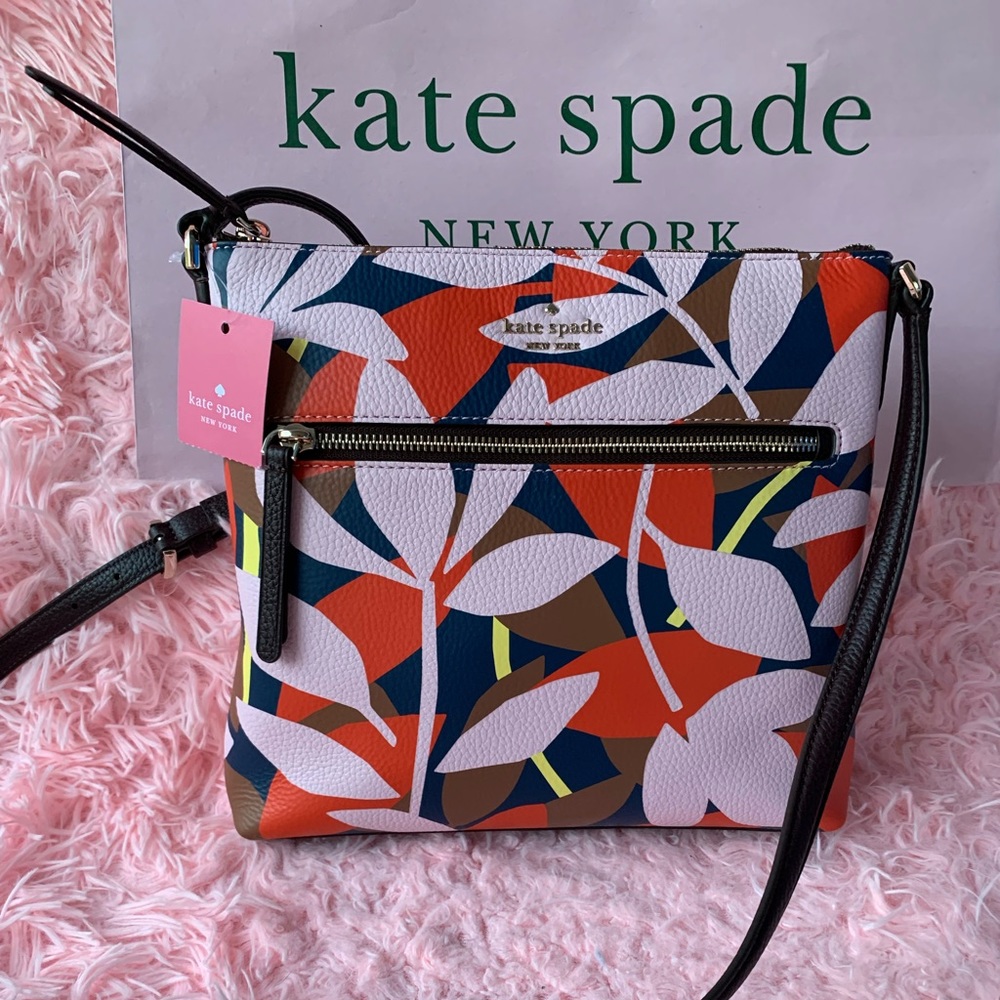 Hand bag crossbody